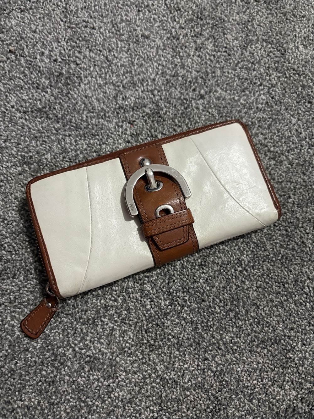 Coach White and Brown Leather Buckle Zip Wallet - Picture 1 of 8